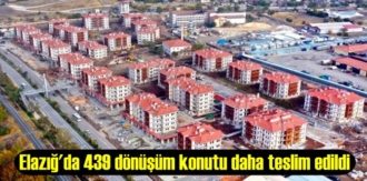 Elazığ'daki kentsel dönüşümde tamamlanan konutlar ailelere teslim ediliyor